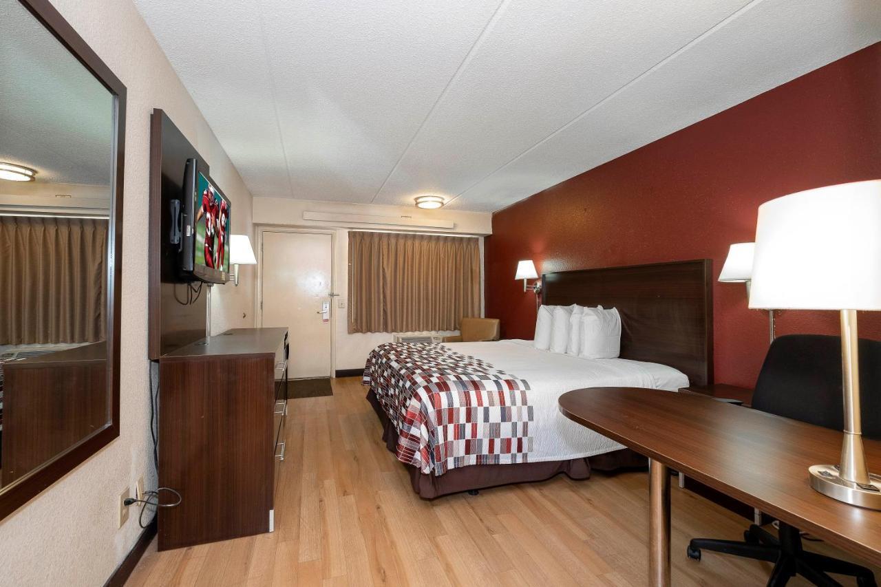 Red Roof Inn Atlanta - Smyrna/Ballpark Экстерьер фото